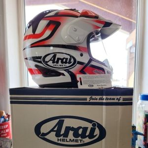 Arai XD4 Dual-Sport Motorcycle Helmet